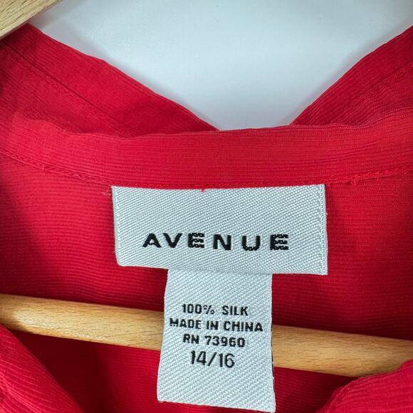 Vintage Avenue 100% Silk Red Button Down Blouse Shirt Long Sleeve 14/16 90s - Picture 3 of 6